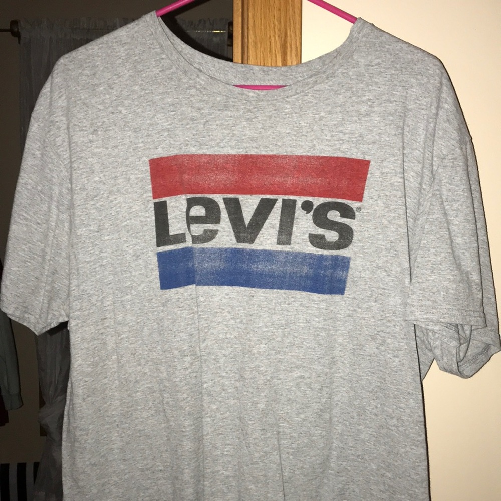 LEVI’S T-Shirt